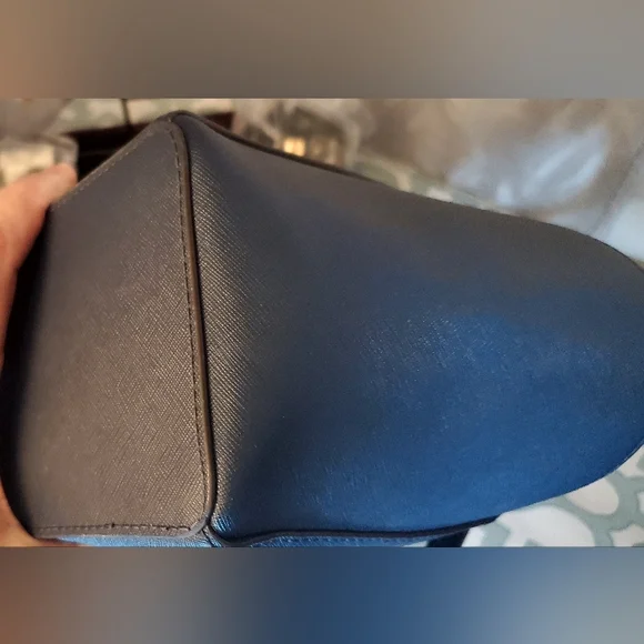 Michael Kors Navy Saffiano Leather Tote Bag - Picture 9 of 11